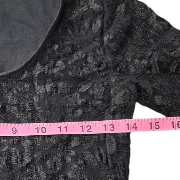 Vintage Bisou Bisou Small Black Lace Short-Sleeve Lined Mini‎ Dress Made In USA - Picture 12 of 14